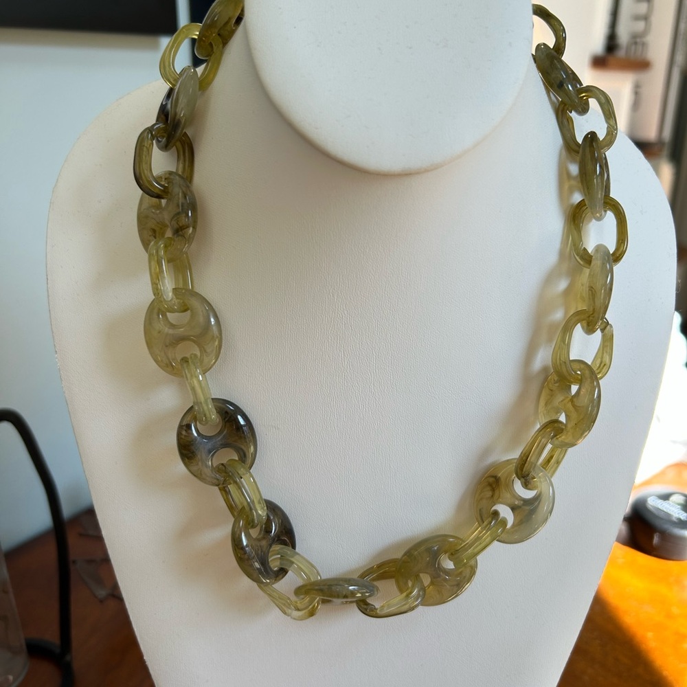 Marble Green Lucite Mariner Link Chain Necklace